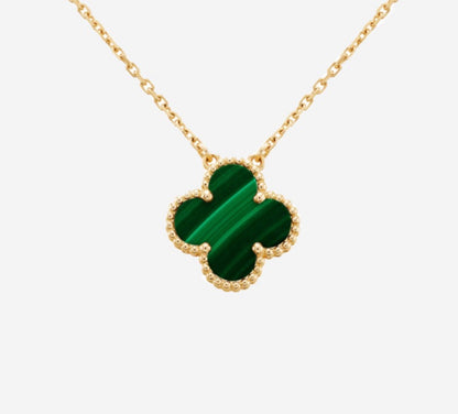 Collier trèfle vert